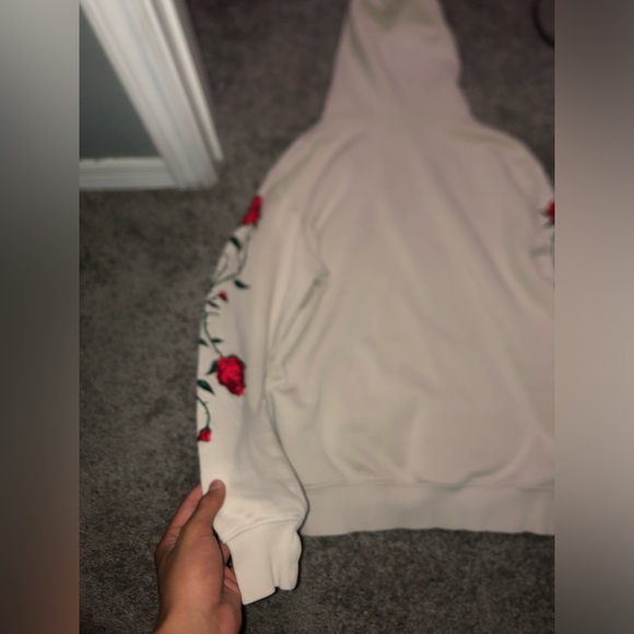 This is a size small cream Jacket - Picture 6 of 7